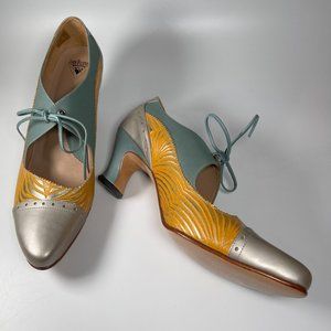 Fluevog Lyra lace-up pump, yellow and blue, size 8.5